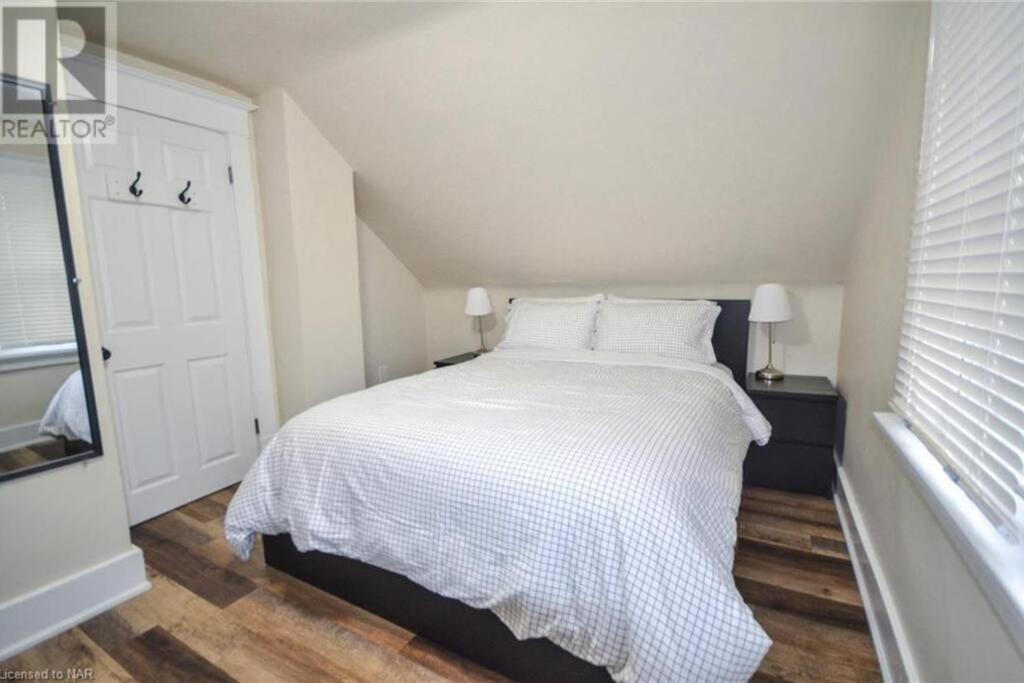 Cozy 3 Bedroom Downtown With Complimentary Breakfast Delivered Daily To The Casa vacanze *